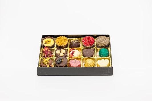 15 Glamour Selection Box